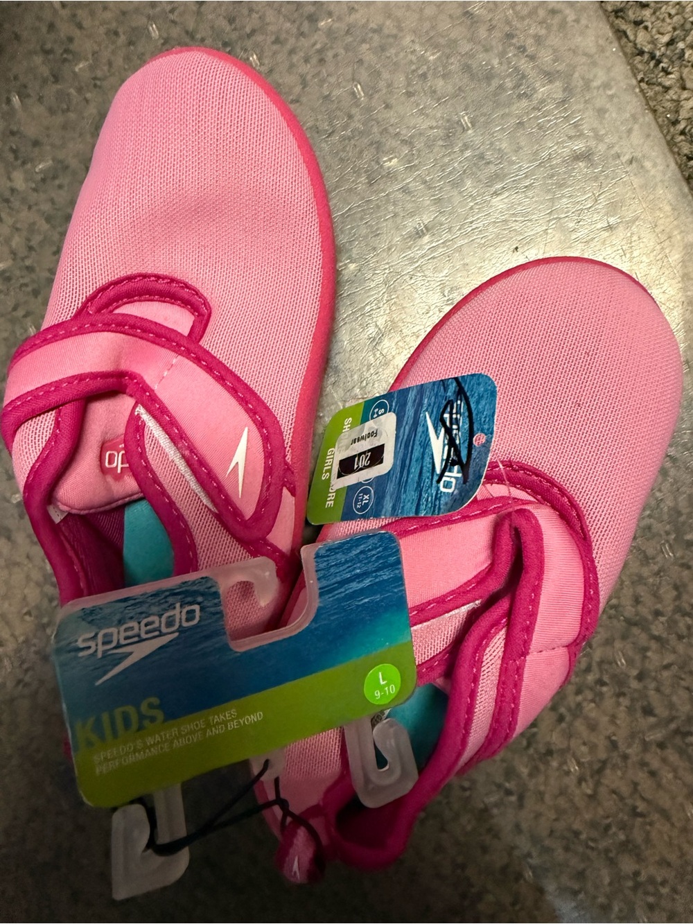 Speedo Kids Pink Water Shoes - Girls size 9-10 new large